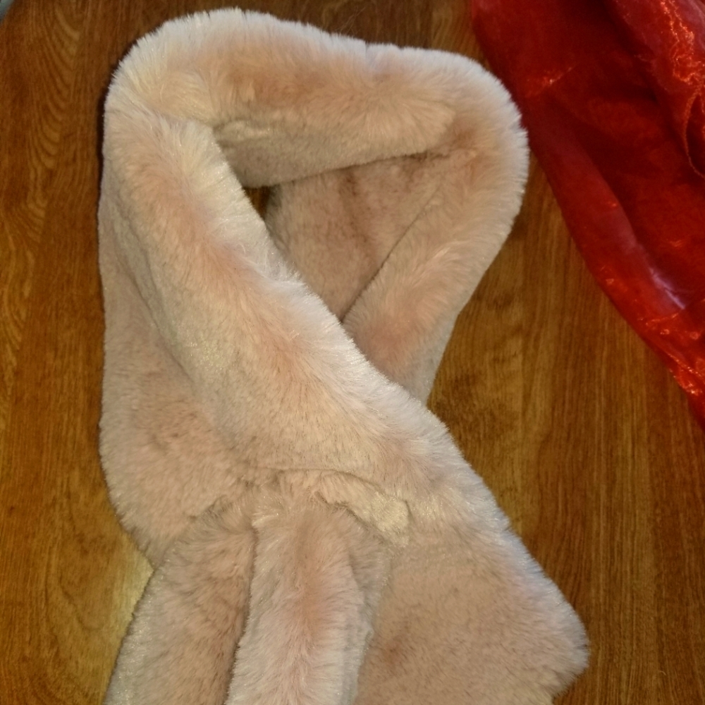 NWT Short Scarf